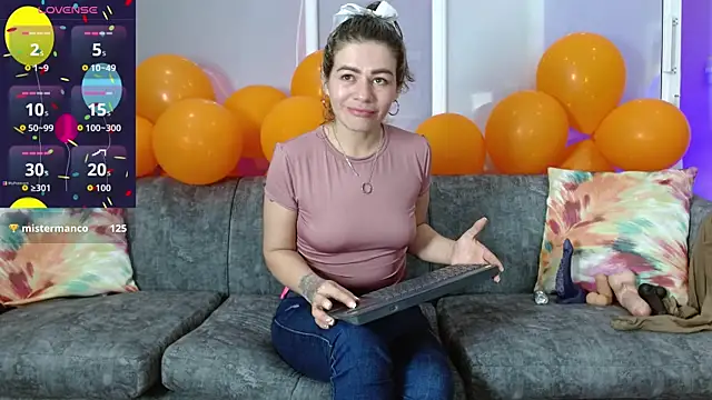 oriana thomson2 online show from September 27, 5:25 am