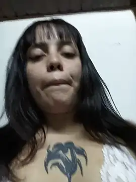 lucylovles online show from July 28, 11:59 pm
