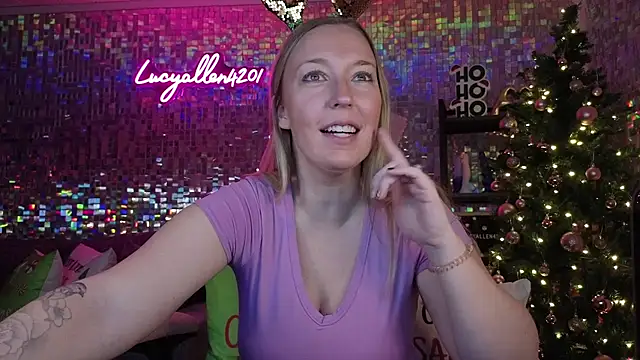 lucyallen4201 online show from December 19, 12:41 pm