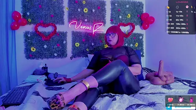 Venus R0se online show from February 12, 12:45 am