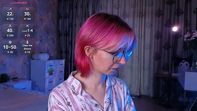 Nora Failure online show from October 6, 6:08 am