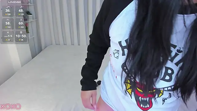 misshoneyxxx online show from April 10, 6:41 am