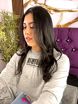 emily 22x online show from September 12, 9:33 pm