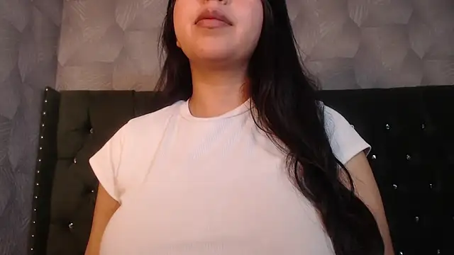 CarolineBrunx online show from January 31, 7:11 pm