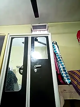 heenage online show from February 4, 4:37 am