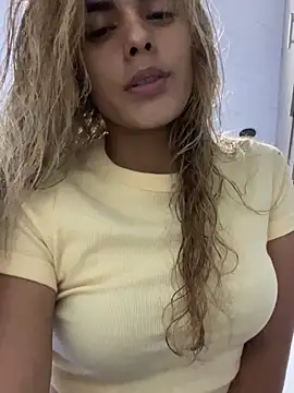 ZoeJohnsoon online show from November 16, 9:04 pm