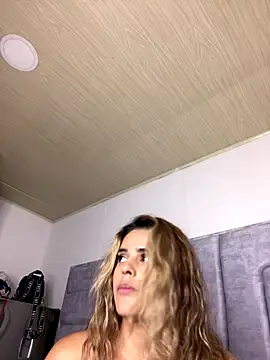 Snapshot of ZoeJohnsoon chatting on October 5, 6:57 pm ZoeJohnsoon online show from October 5, 6:57 pm
