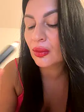 Helena7077 online show from September 20, 11:36 pm