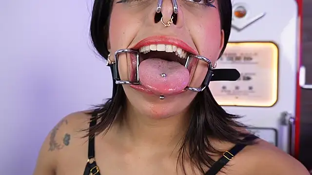 miss collins online show from January 31, 7:11 pm