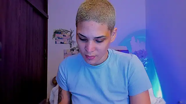 Charlee pink online show from January 15, 10:16 pm