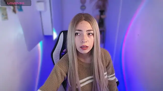 channel blonde a online show from October 2, 5:07 pm