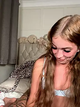 cydneyxox online show from January 12, 9:53 pm