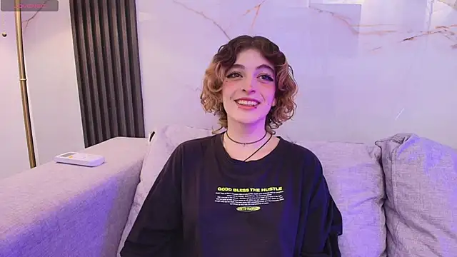 Snapshot of EvaHalsey chatting on September 12, 8:49 pm EvaHalsey online show from September 12, 8:49 pm