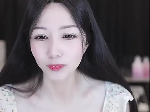 Nuyoah-77 online show from April 12, 5:32 am