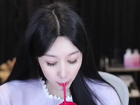 Nuyoah-77 online show from January 17, 3:52 pm