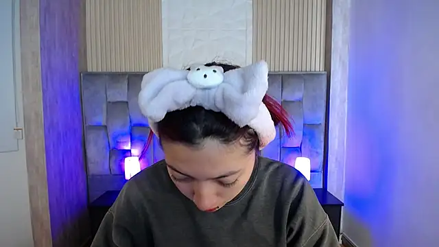 Snapshot of Mia_Rinn chatting on September 26, 1:09 pm Mia Rinn online show from September 26, 1:09 pm