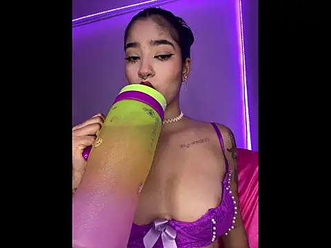 charlotte 9999 online show from November 5, 6:57 pm