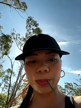 asian pina online show from November 20, 4:57 am