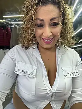 Katti Barrera online show from July 3, 9:21 pm