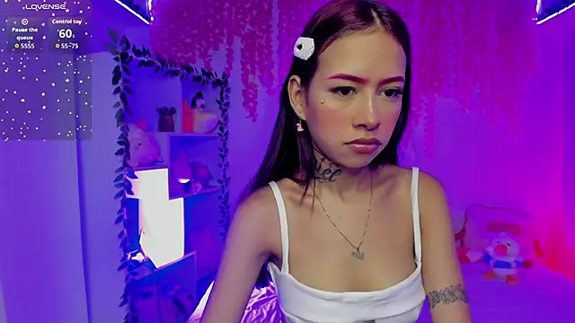 cat kitty18  online show from July 11, 6:30 pm