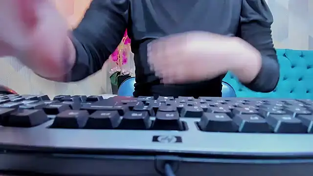 AnnieSoul online show from November 28, 3:04 pm