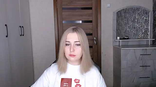 Kristy-Max online show from January 13, 10:25 pm