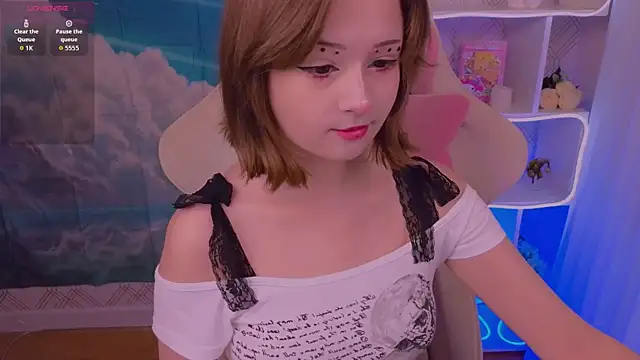 Mary uw online show from November 26, 4:13 am