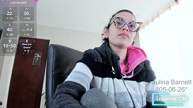 paulinabarnett- online show from June 5, 4:46 pm