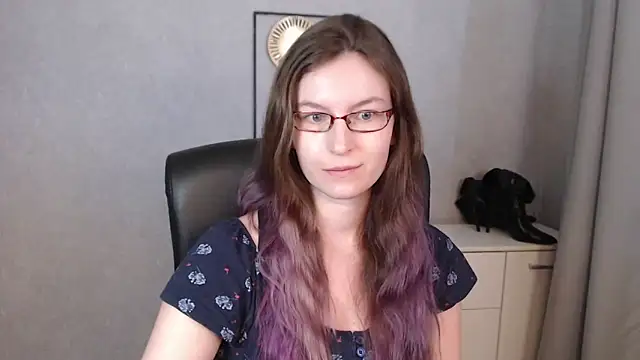 Snapshot of emmaxDelight chatting on September 16, 5:59 am emmaxDelight online show from September 16, 5:59 am