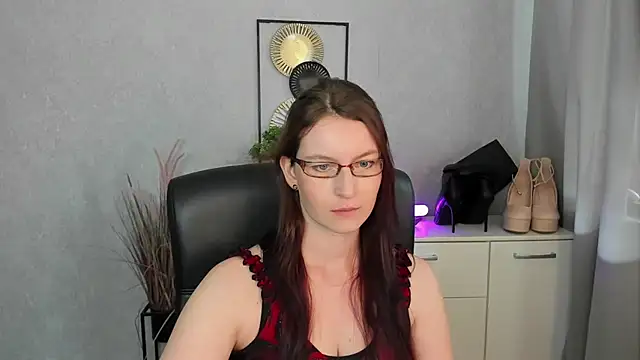 emmaxDelight online show from July 27, 12:24 pm