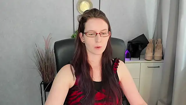 emmaxDelight online show from July 28, 12:48 pm