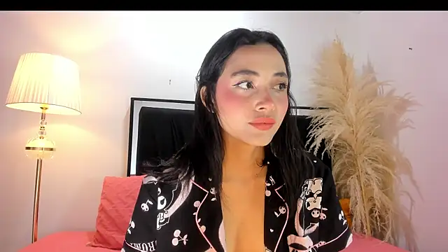 lilithTeen1  online show from July 12, 12:00 am