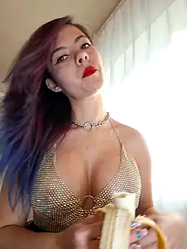 allinqueen online show from February 25, 2:26 pm