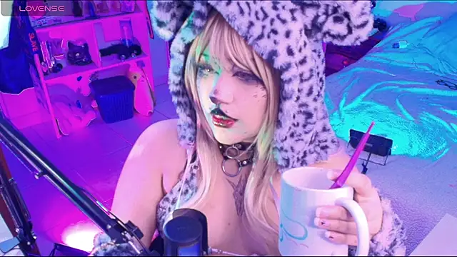 toky doll online show from April 14, 4:56 am