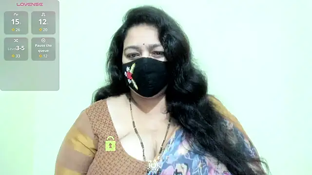 neelu-hoty online show from July 23, 2:14 pm