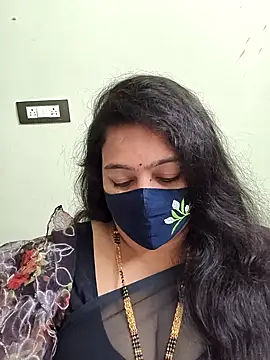 neelu-hoty online show from February 16, 1:33 pm