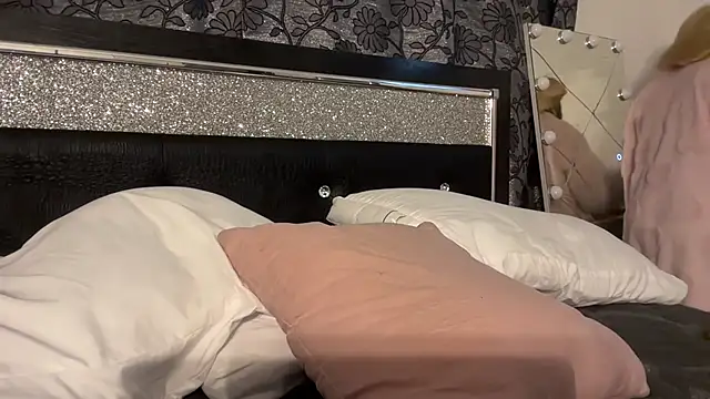 londonsfantasy online show from November 15, 9:43 am