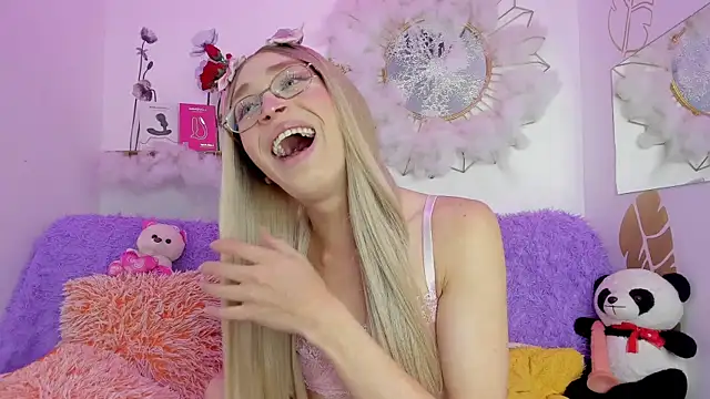 Ariadna Evangeline online show from April 19, 6:46 am