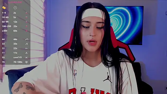 Snapshot of Charlotte_greys chatting on September 18, 8:18 pm Charlotte greys online show from September 18, 8:18 pm