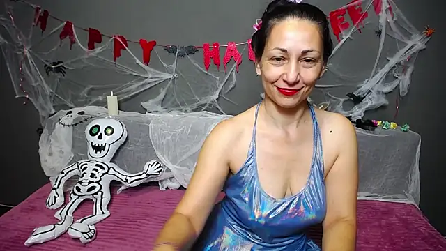 LiluGrants online show from October 31, 7:40 pm