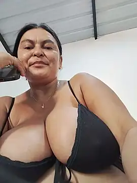 Horny-Mommy-Dirty online show from June 30, 1:43 pm