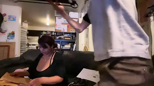 deadpi online show from October 30, 4:04 am