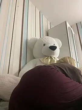 Liya my online show from March 20, 9:30 pm