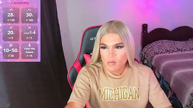 AllisonsweetZ online show from November 5, 2:33 pm