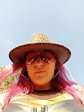 sophie banger online show from May 30, 9:54 pm