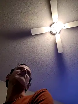 Drewpackn8 online show from April 12, 2:03 am