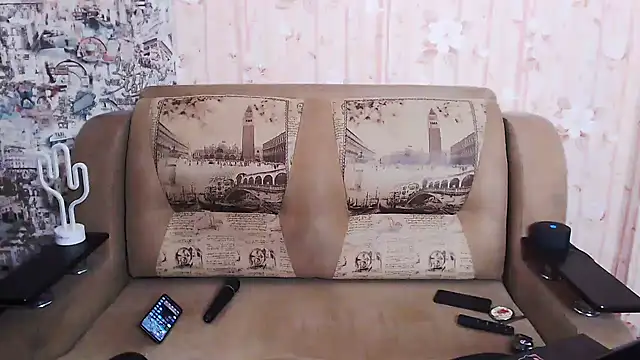 Miya Wey  online show from October 10, 5:51 pm