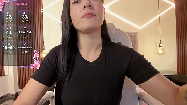 BellaClaiir online show from February 6, 3:04 pm