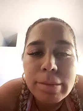 LaurenWelly  online show from March 19, 9:08 pm