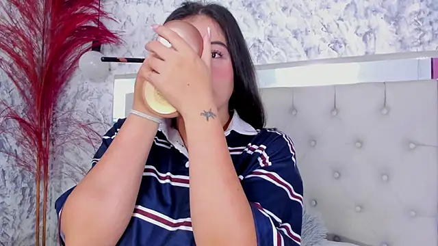 Megan rossee online show from December 4, 11:12 am